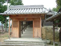 鯉喰神社随神門の画像を拡大表示